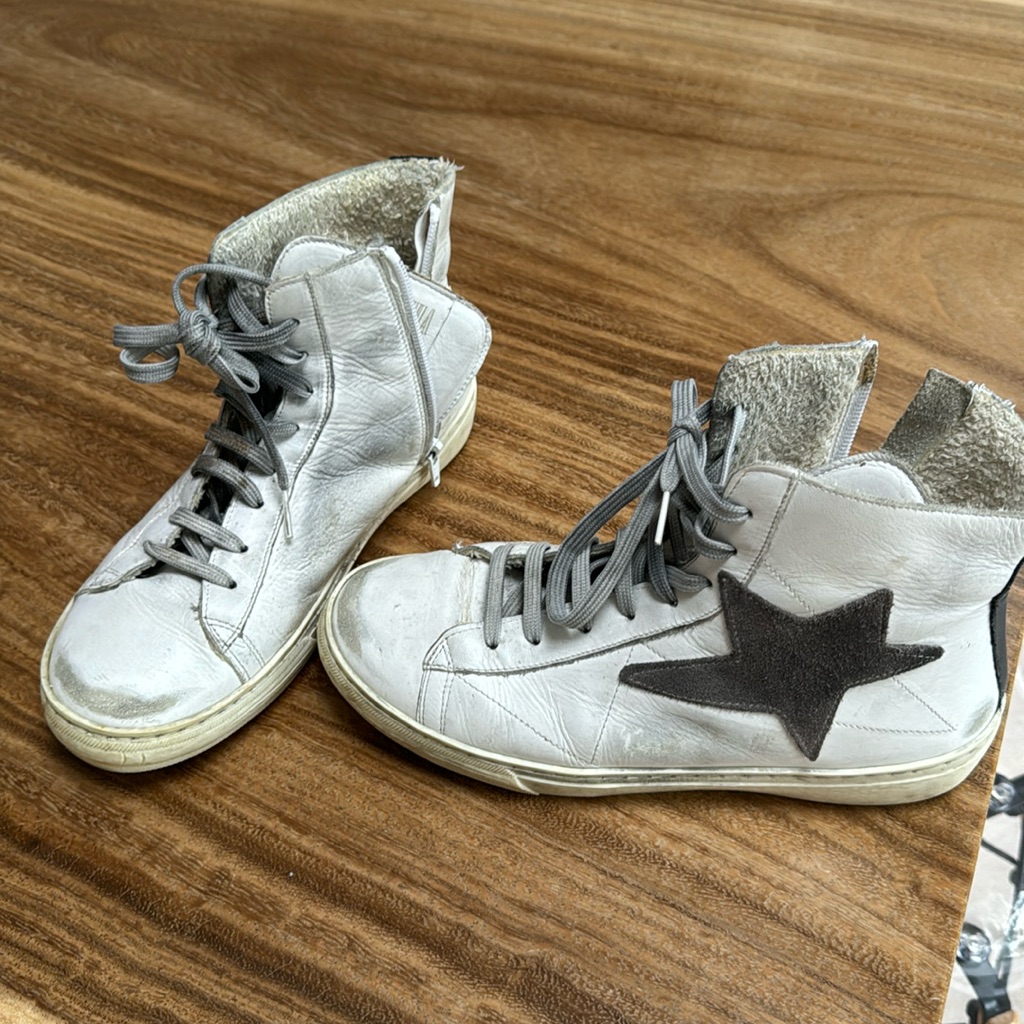 Piranha High Tops